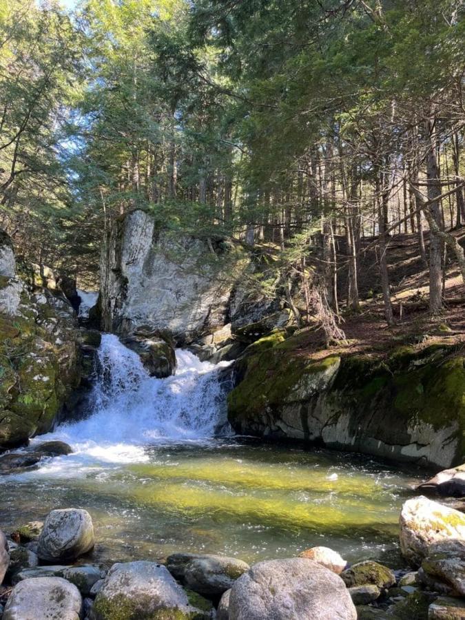 Madbush Falls Waitsfield Extérieur photo